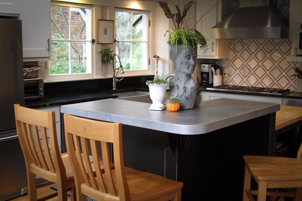 Custom cast zinc countertop by La Bastille